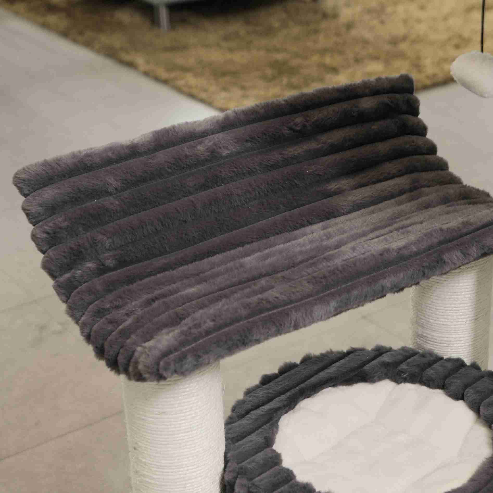 Quapas! Catscratcher Comfy Dark Grey